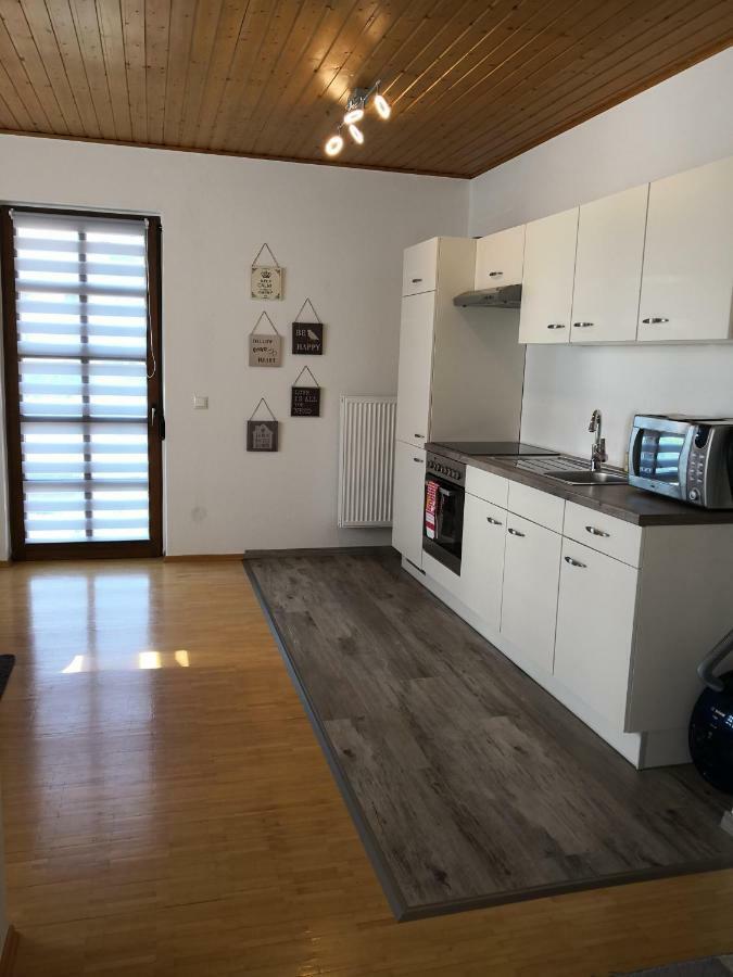 Apartment Ferienwohnung Emmerthal Auch Fuer Monteure Fewo Esterno foto
