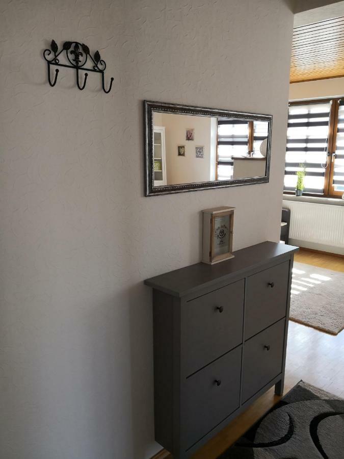Apartment Ferienwohnung Emmerthal Auch Fuer Monteure Fewo Esterno foto